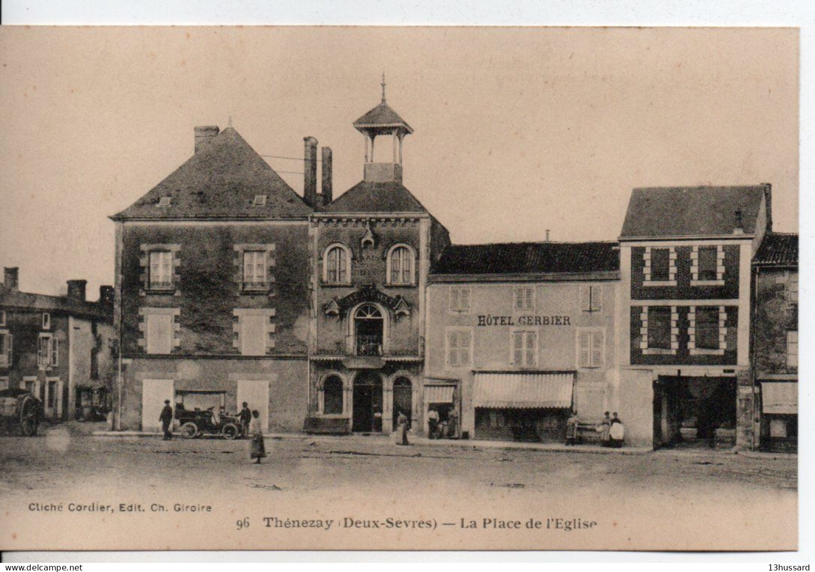 Carte Postale Ancienne Thénezay - La Place De L'Eglise - Thenezay