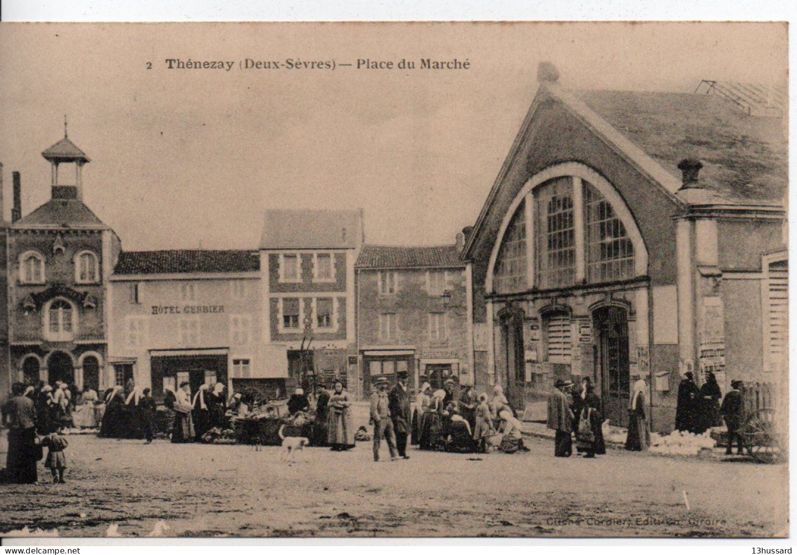 Carte Postale Ancienne Thénezay - Place Du Marché - Commerces - Thenezay