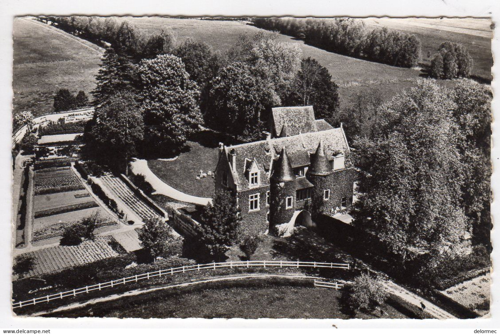 CPSM Photo Près De Montigny Le Gannelon Douy 28 Eure Et Loir Le Prieuré Vue Aérienne éditeur Lapie - Montigny-le-Gannelon