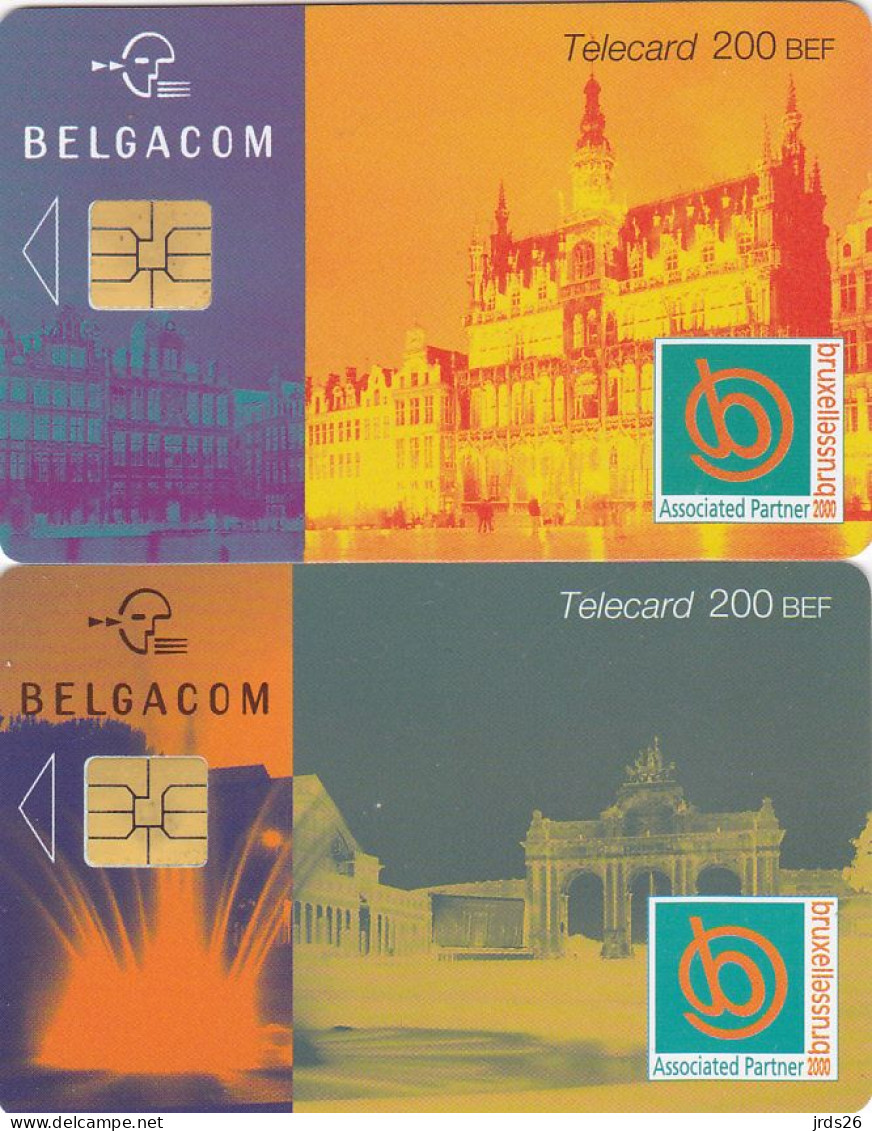 Belgium 2 Phonecards Chip - - - Buildings - Con Chip