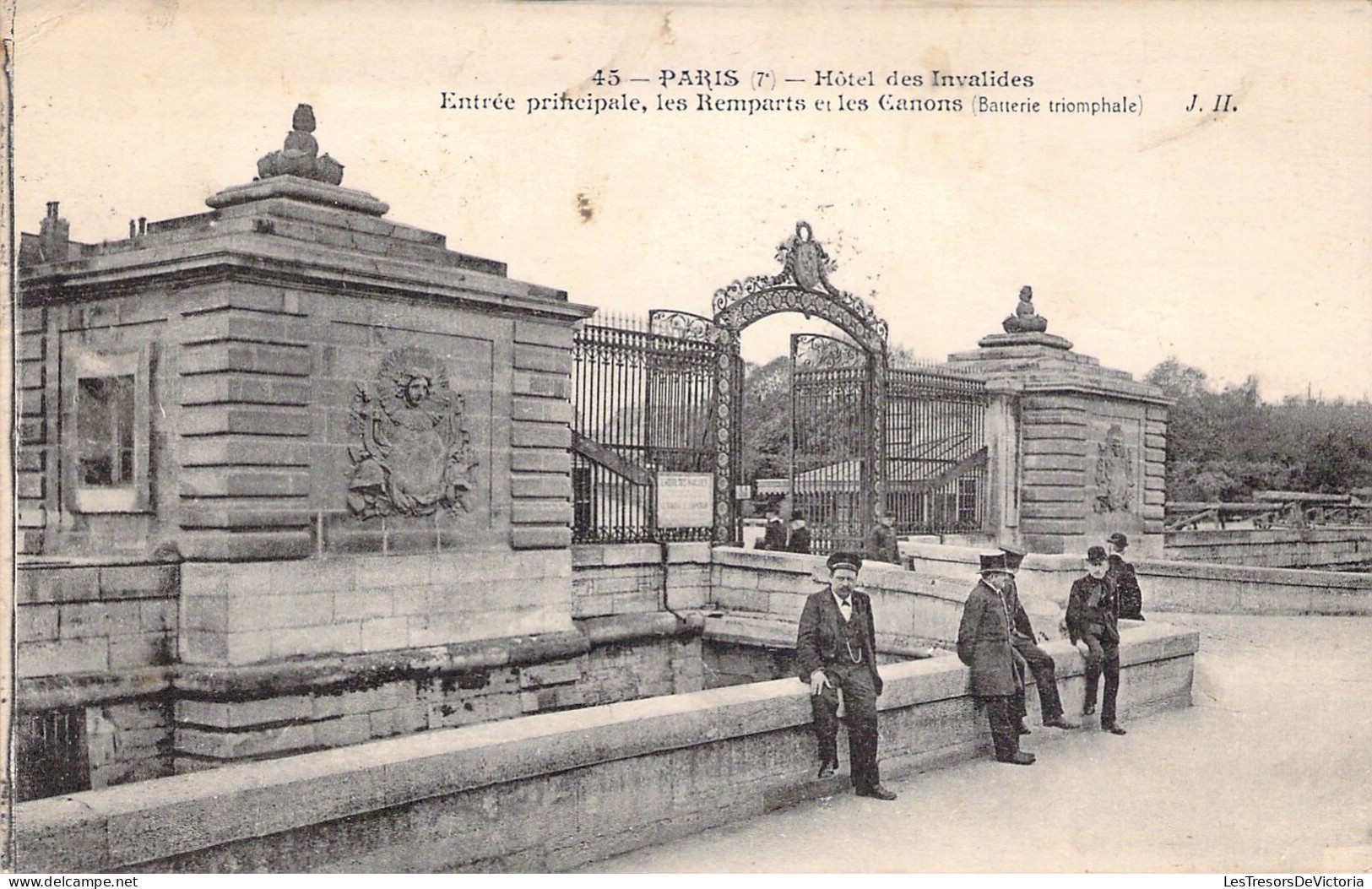 FRANCE - 75 - PARIS - Hôtel Des Invalides - Entrée Principale Les Remparts Et Les Cannons - Carte Postale Animée - Otros & Sin Clasificación