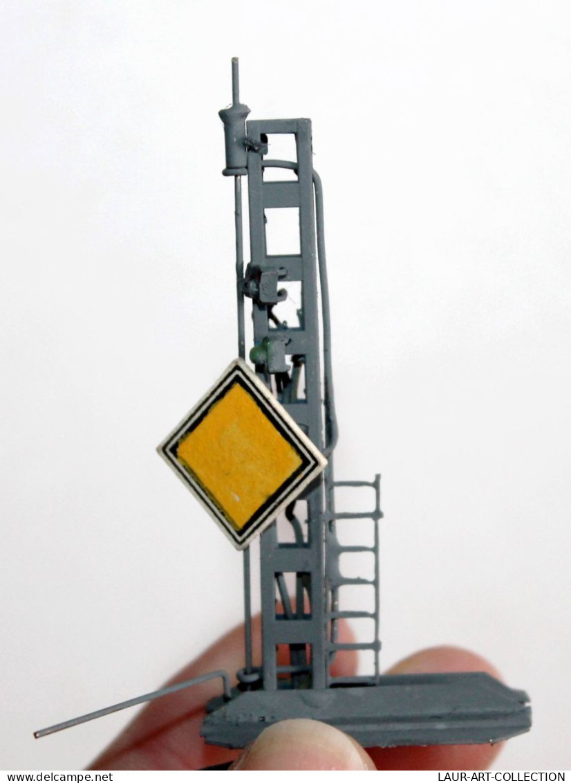 PANNEAU SIGNALISATION + 2 SIGNAUX LUMINEUX R&V, VOIE FERROVIAIRE HO, SEMAPHORE, ANCIEN MODEL REDUIT (1712.211) - Alimentation & Accessoires électriques