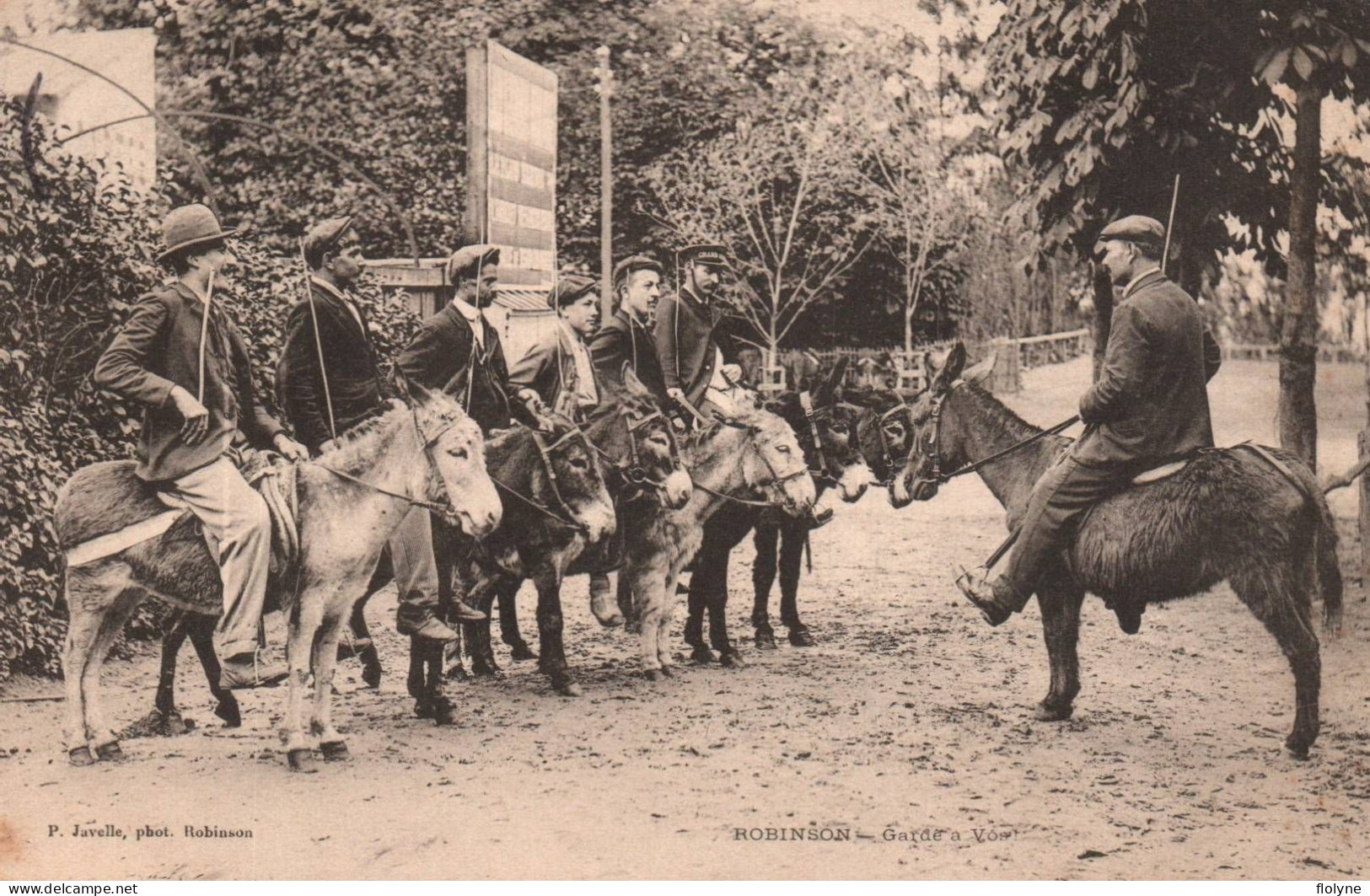 Robinson - Garde à Vous ! - Balade En âne - Le Plessis Robinson