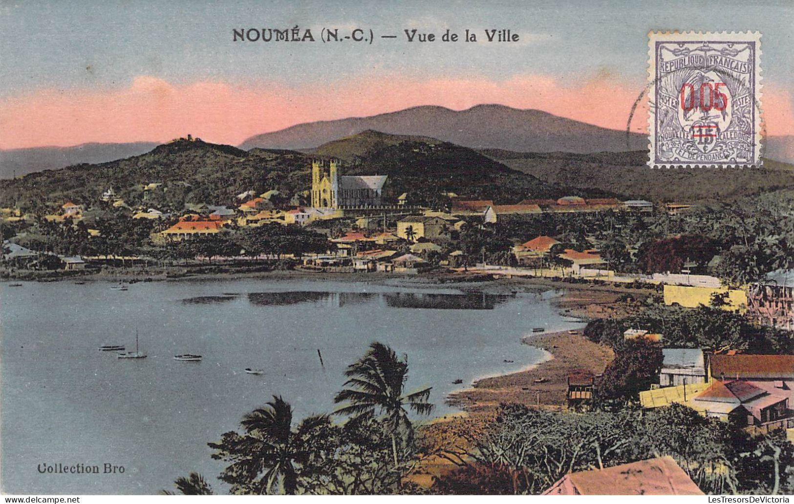 Nouvelle Calédonie - Nouméa - Vue De La Ville - Collection Bro - Colorisé - Mer - Carte Postale Ancienne - New Caledonia