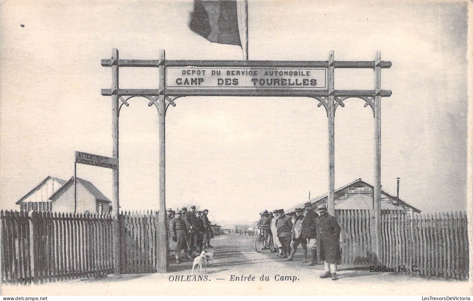 France - Orléans - Entrée Du Camp - Camp Des Tourelles - Dépot De Service Automobile - Animé- Carte Postale Ancienne - Orleans