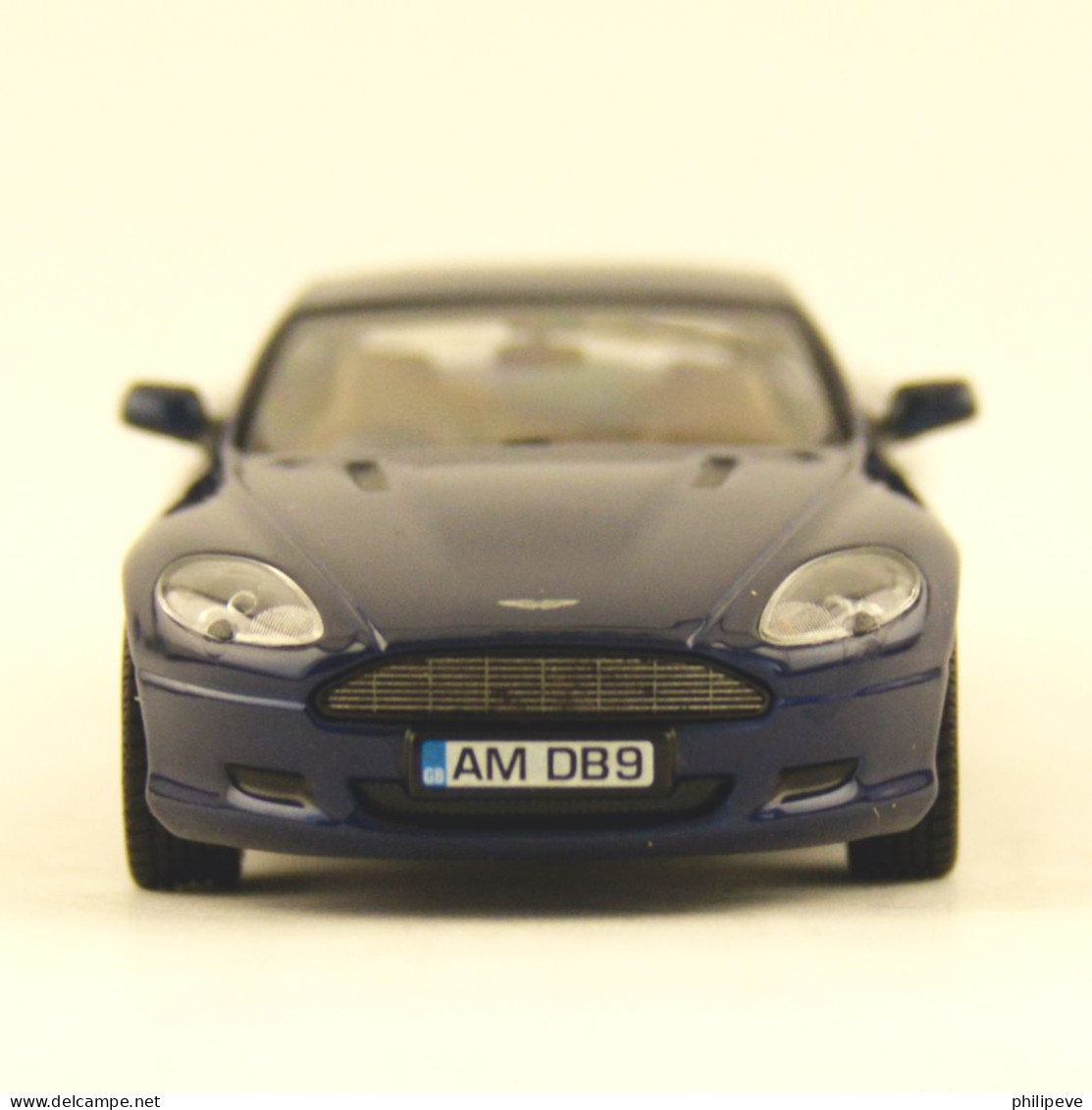 ASTON-MARTIN DB9 2003 - MINICHAMPS 1:43 - Minichamps