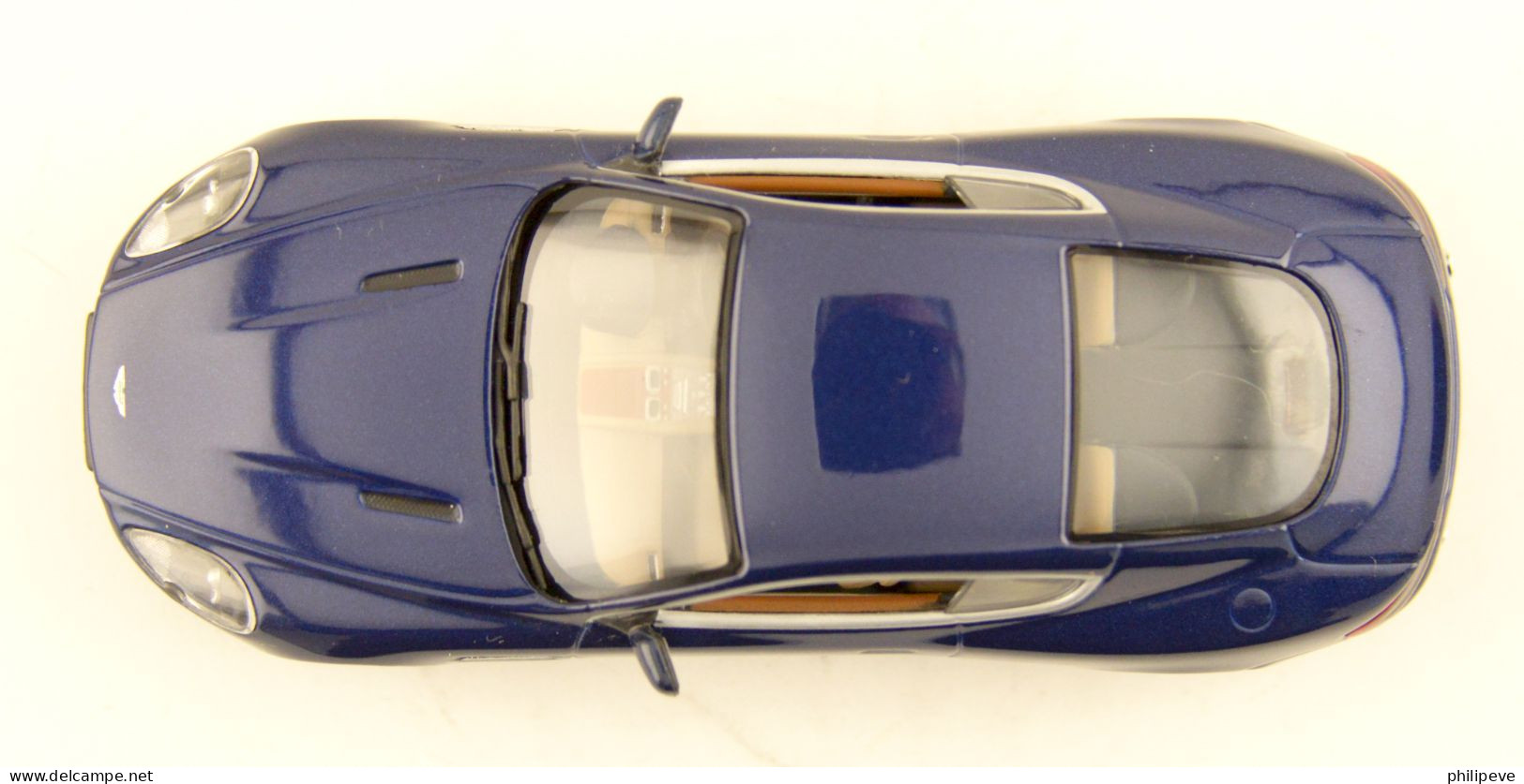 ASTON-MARTIN DB9 2003 - MINICHAMPS 1:43