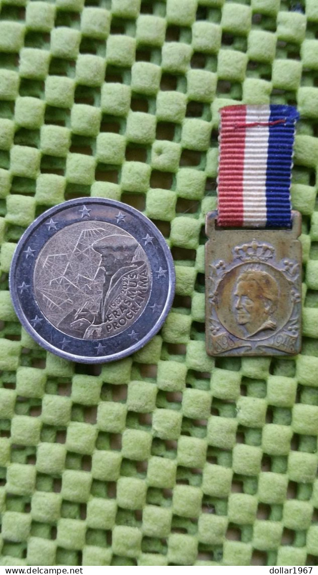 Medaille-Medal : WILHELMINA 1898 - 1948 (50jr Jubileum) Mini - (2) -  Foto's  For Condition. (Originalscan !!) - Adel