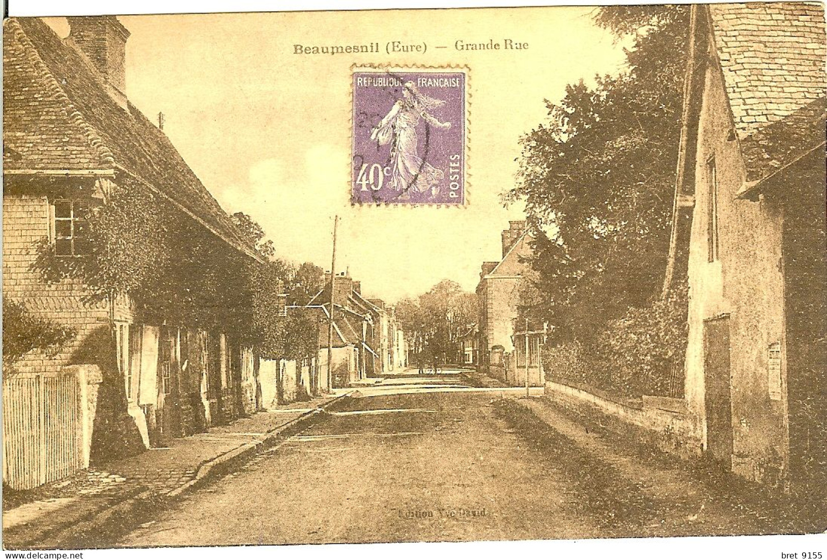 27 BEAUMESNIL LA GRANDE RUE DANS CE VILLAGE QUI PORTE BIEN SON NOM - Beaumesnil