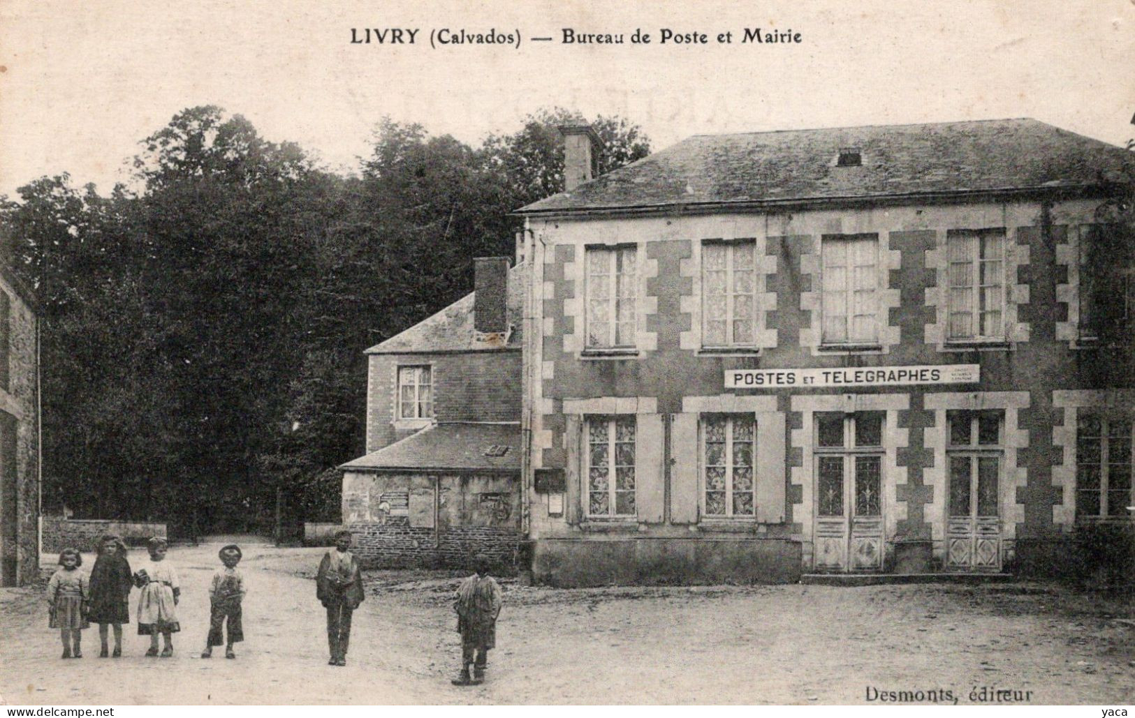 Livry Bureau De Poste Et Mairie - Poste & Facteurs