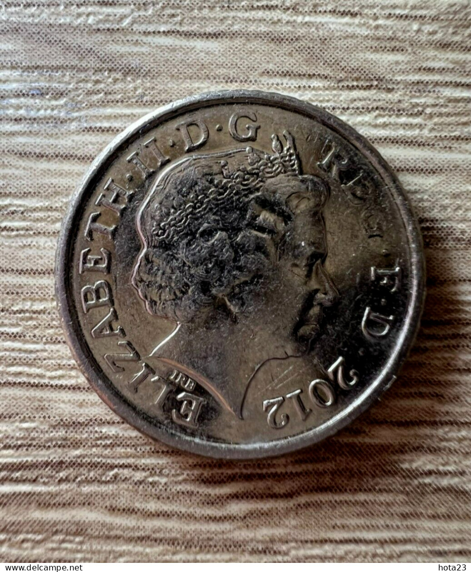 United Kingdom 5 Pence - Elizabeth II | Royal Shield| Coin KM1109d 2012 Year - 5 Pence & 5 New Pence