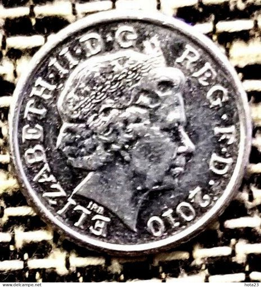 United Kingdom 5 Pence - Elizabeth II | Royal Shield| Coin KM1109  - 2010 Year - 5 Pence & 5 New Pence