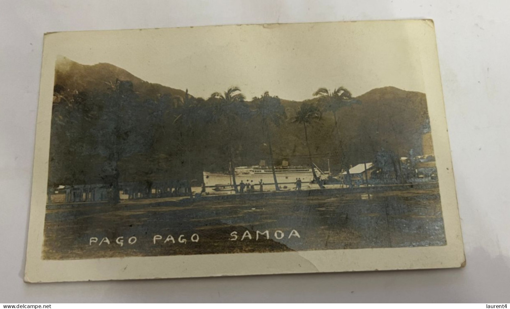 (4 P 41) VERY OLD - B/W - Cruise Ship In Pago Pagin Samoa - Paquebot A Samoa - Samoa