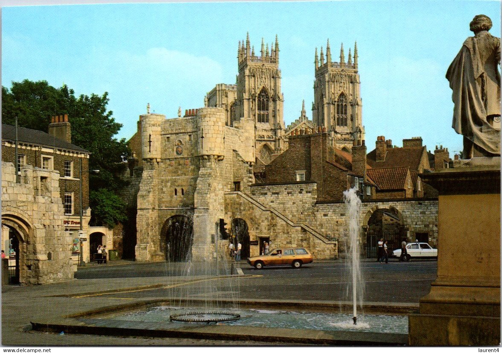 (4 P 43) UK - York (Bootham Bar & Minster) - York