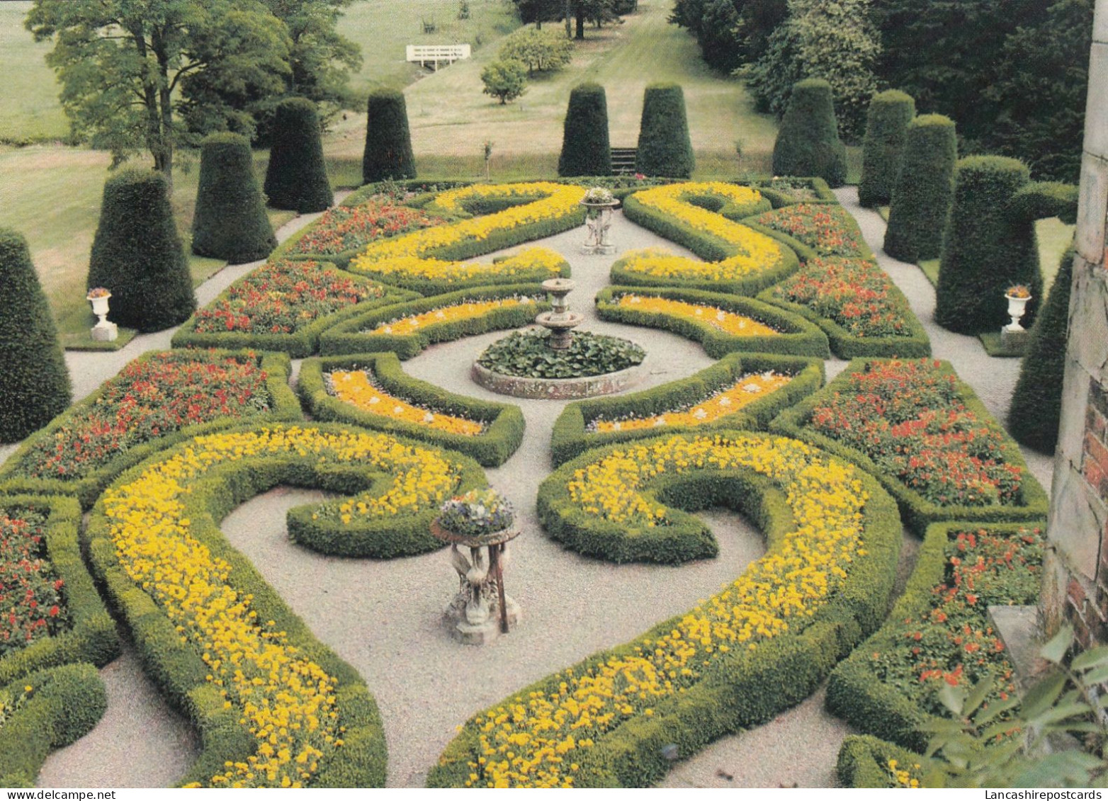 Postcard Bodrhyddan Hall Rhuddlan Nr Rhyl [ Formal Garden ] My Ref B26177 - Denbighshire