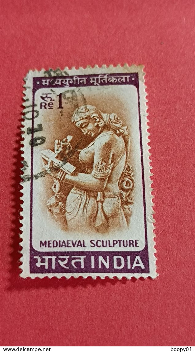 INDE - INDIA - Timbre 1966 : Arts, Traditions - Sculpture Médiévale : Femme Scribe - Gebraucht
