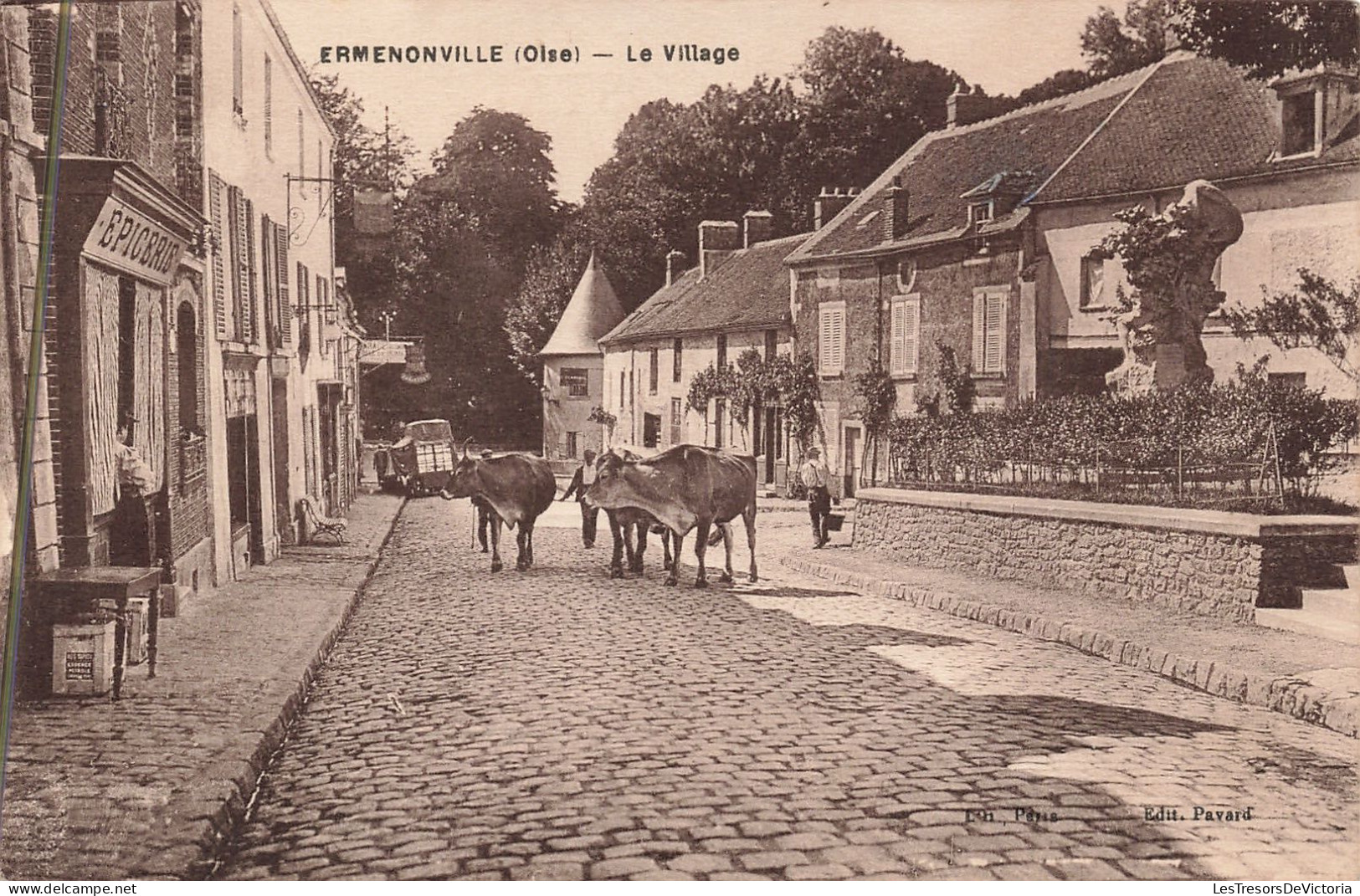 France - Ermenonville - La Village - Vache - Animé - Edit. Pavard - A. L'Hoste - Carte Postale Ancienne - Ermenonville