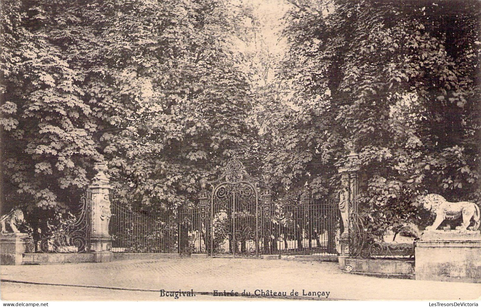 FRANCE - 78 - BOUGIVAL - Entrée Du Château De Lançay - Carte Postale Animée - Bougival