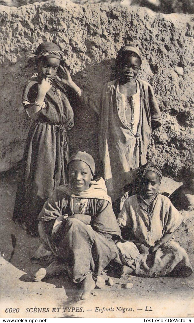 ALEGERIE - Scènes Et Types - Enfants Nègres - Carte Postale Ancienne - Szenen