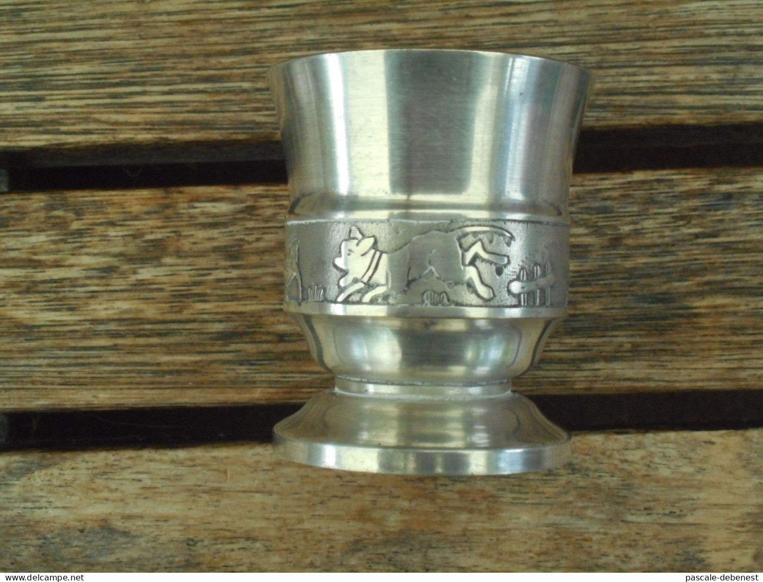 Ancien Coquetier Argent Motif Animaux - Egg Cups