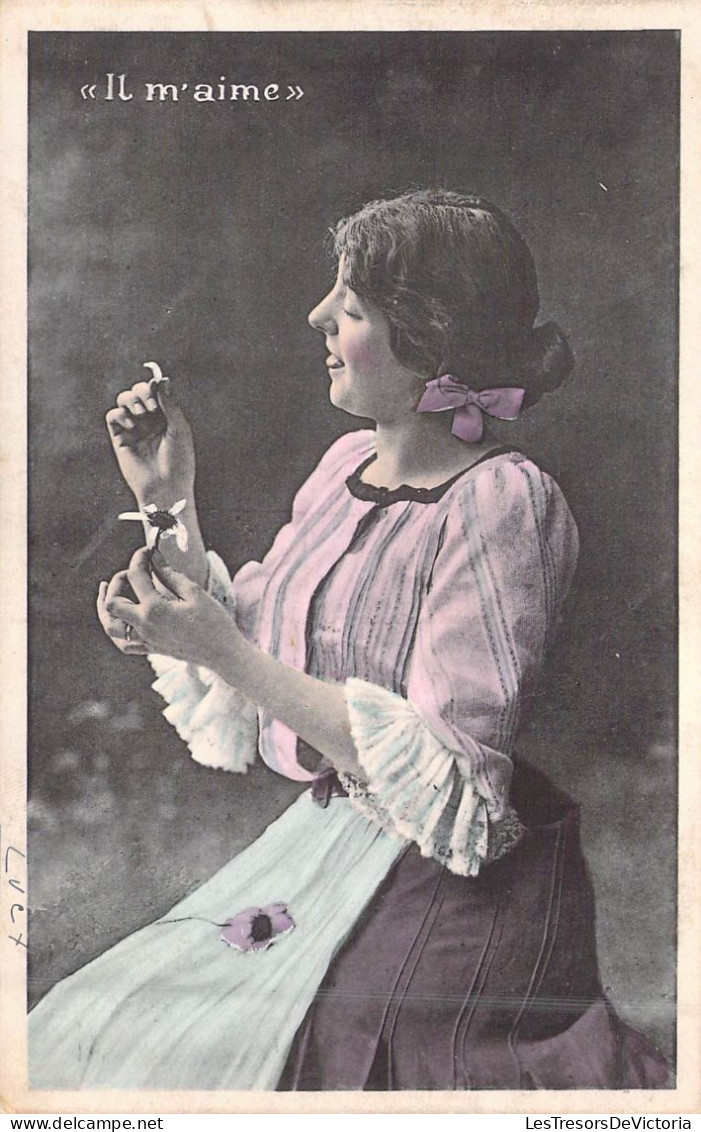 PHOTOGRAPHIE - Lots - Femme - Il m'aime un peu beaucoup passionnément pas du tout - Carte postale ancienne