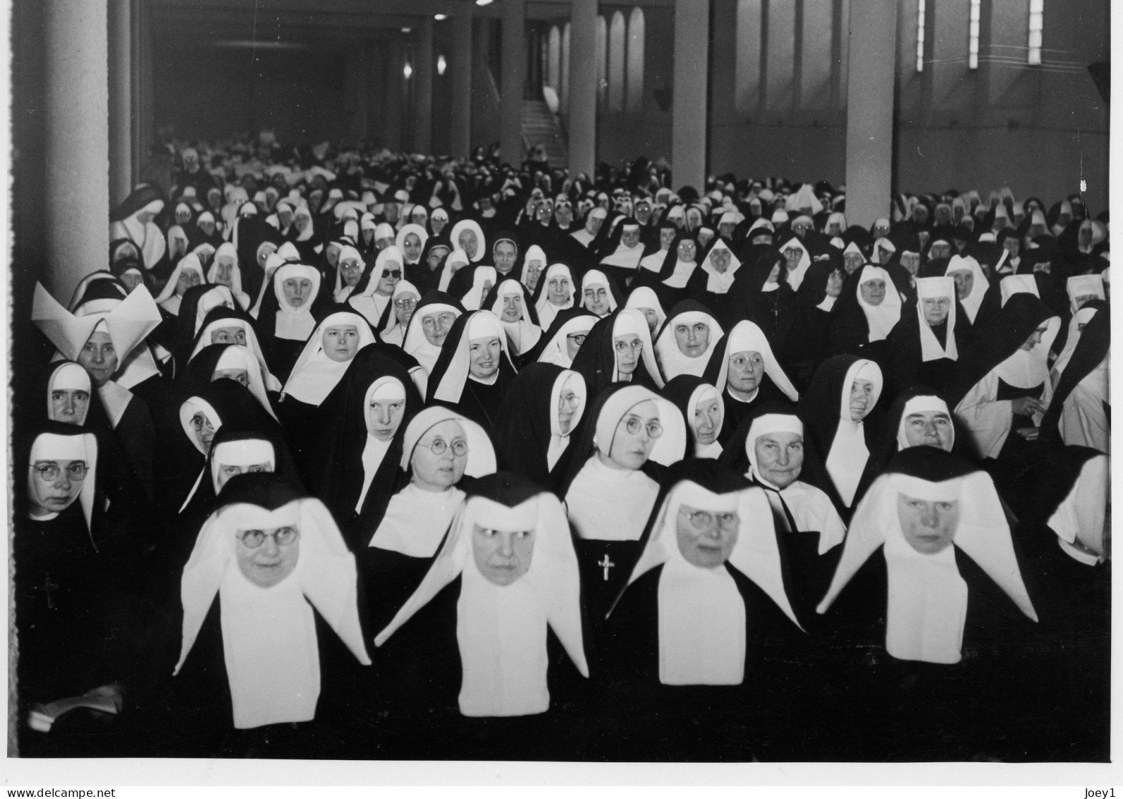 Photo  Réunion Ecclésiastique Paris,Studio Dabo Paris,Format 13/18, Années 50 - Personnes Identifiées