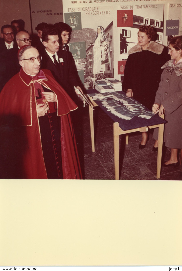 Photo 10ème Conférence Internationale  Du Service Sociale à Rome En Février 1961,format 13/18 - Personnes Identifiées