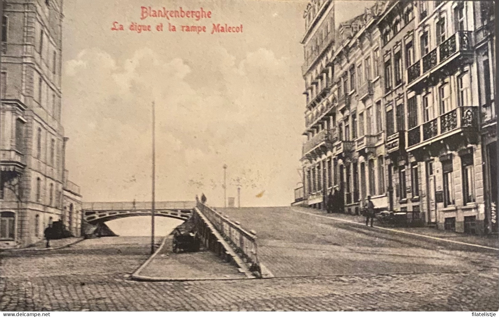 Blankenberge Le Digue Et La Rampe Malecot - Blankenberge