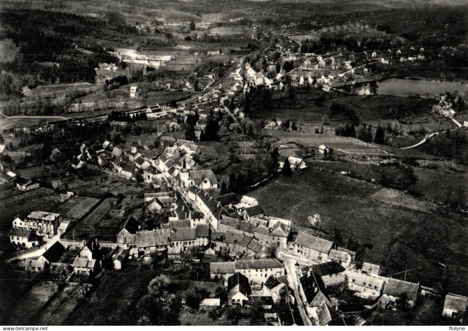 La Courtine - Vue Générale Aérienne Sur Le Village - La Courtine