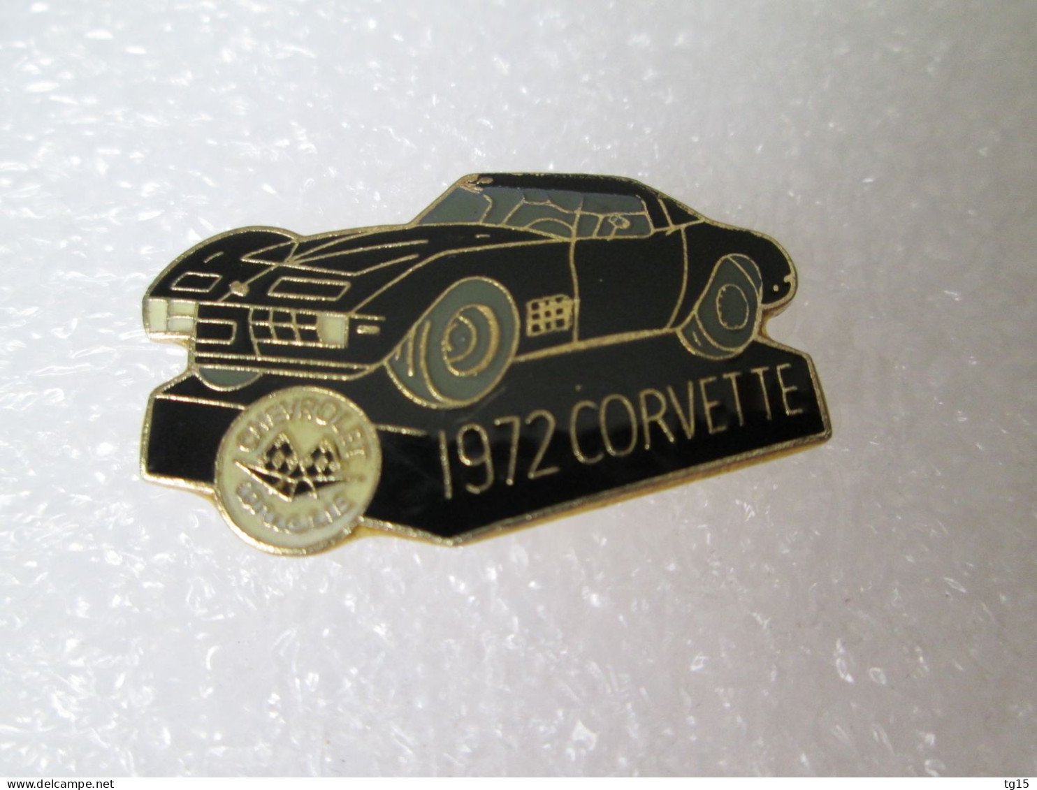 PIN'S    CORVETTE    C  3  1972 - Corvette