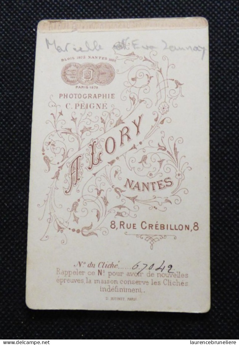 PETIT CDV   DEBUT 20e   PORTRAITS MARCELLE ET EVA LAUNAY  - NANTES - Personnes Anonymes