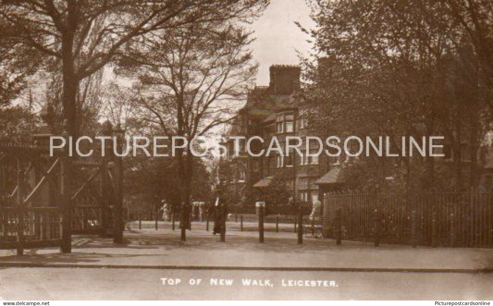 LEICESTER TOP OF NEW WALK OLD R/P POSTCARD LEICESTERSHIRE - Leicester