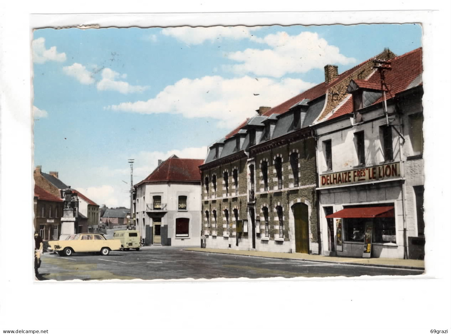 Blaton Grand Place Et Maison Communale Delhaize Frères Le Lion ( Old Timer ) - Bernissart