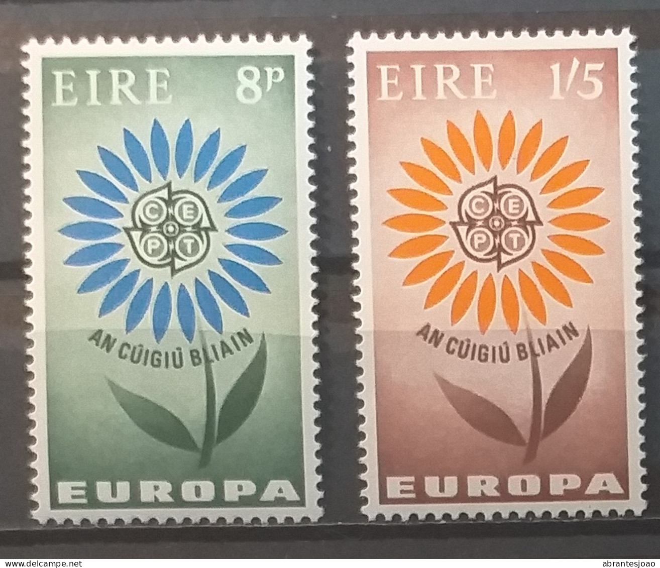 1964 - Ireland - MNH - Stylized Sunflower - 2 Stamps - Unused Stamps