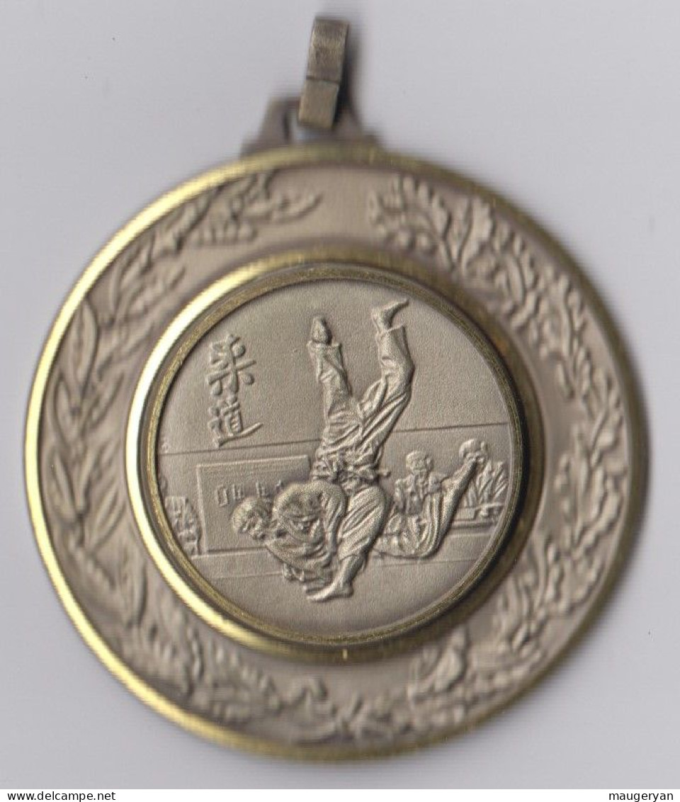 JUDO - Grande Médaille ( Diamètre 52 Mm , Poids : 53 Gr - Gevechtssport