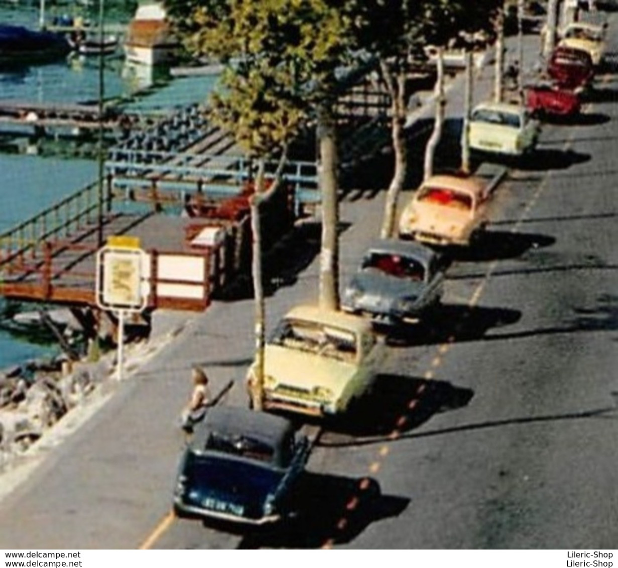 GOLFE JUAN - Le Port - Automobiles - Ford Taunus 17 M, Renault Dauphine - 404 Peugeot - Toerisme