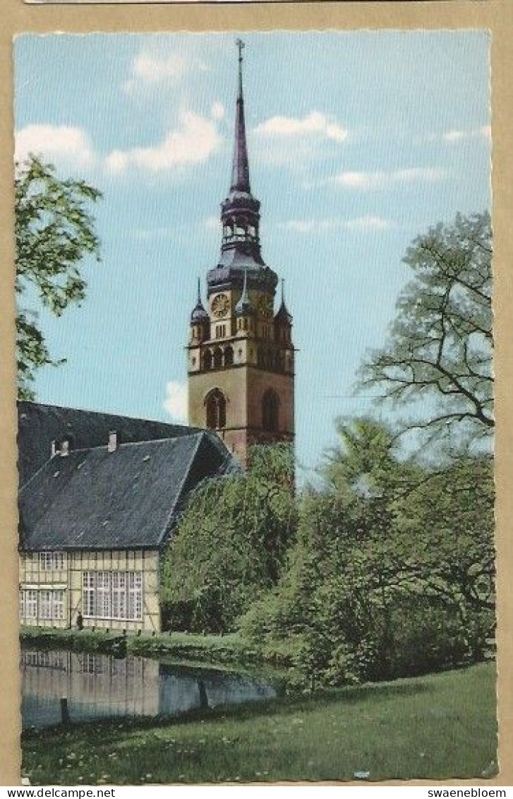 DE.- DUITSLAND. ITZEHOE. KIRCHE MIT KLOSTERHOF. - Itzehoe