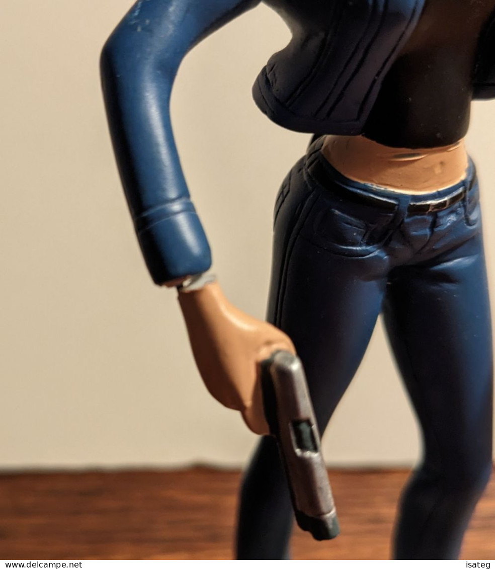 Figurine - Lara Croft - Tomb Raider L'ange Des Ténèbres - Paris - Autres & Non Classés
