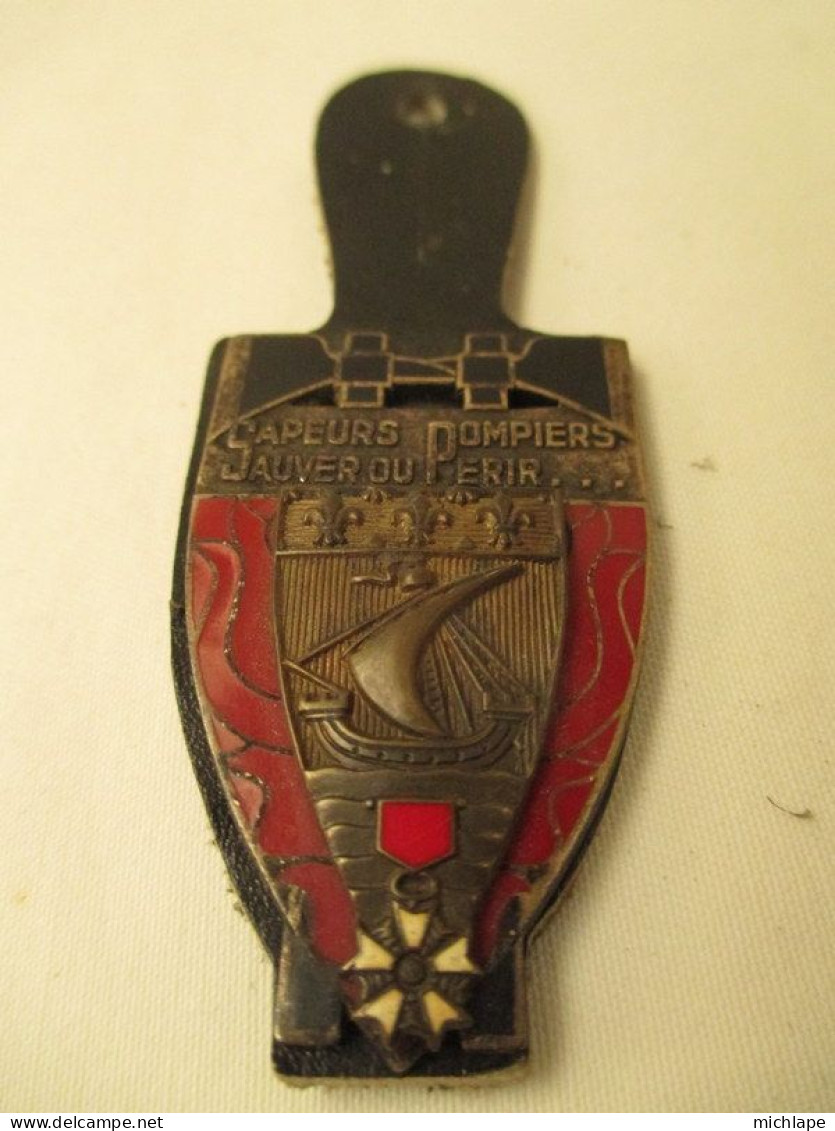 Insigne De Pompier   De Paris - Pompiers