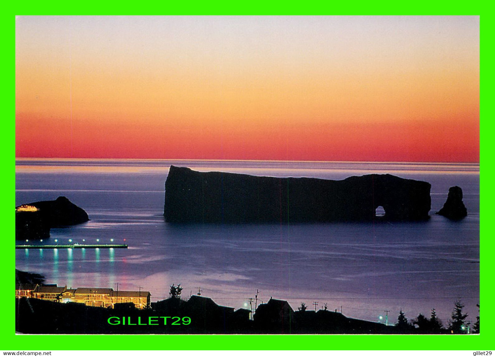 PERCÉ, QUÉBEC - LEVER DE SOLEIL AU ROCHER PERCÉ - PHOTO, CLAUDE BOUCHARD - PUB. BY PROHIPPO INC - - Percé