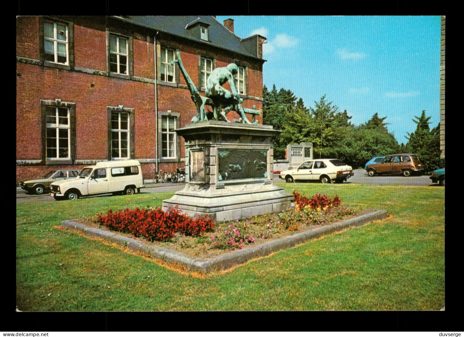 Belgique Namur Gembloux Monument Du 50eme An  De La Faculté - Gembloux