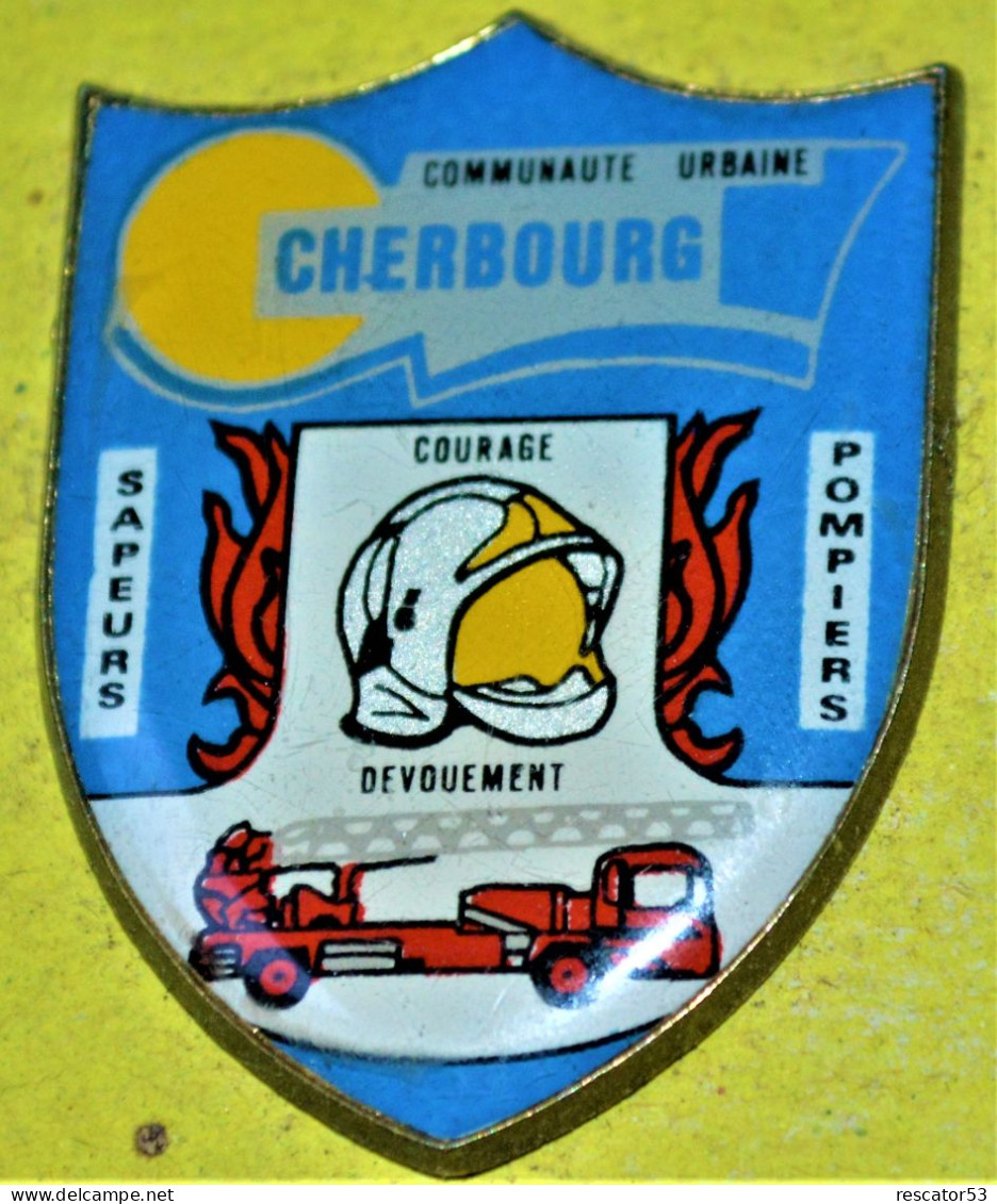 Pin's Pompiers De Cherbourg - Brandweer