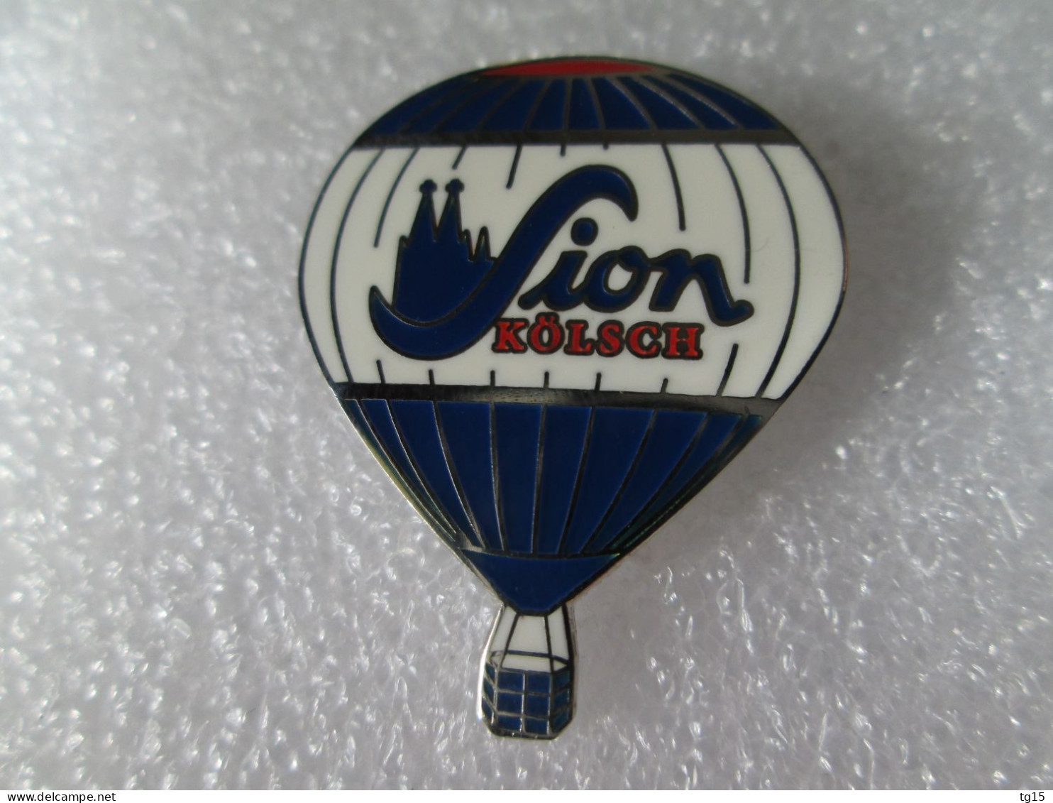 TOP  PIN'S    MONTGOLFIERE   BALLON   SION  KOLSCH     BIÈRE  Email Grand Feu - Fesselballons