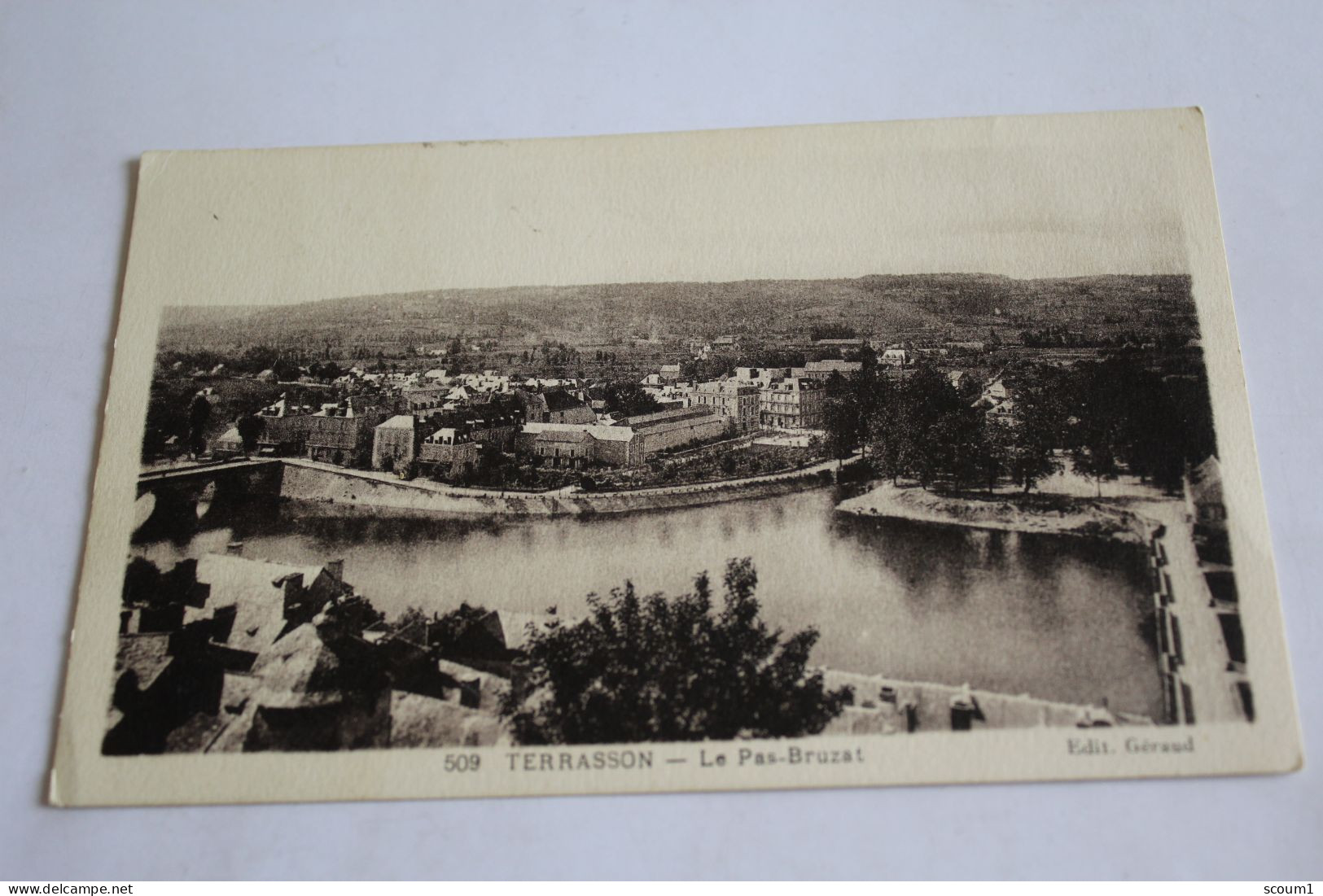 Tarascon - Le Pas-bruzat - Terrasson-la-Villedieu