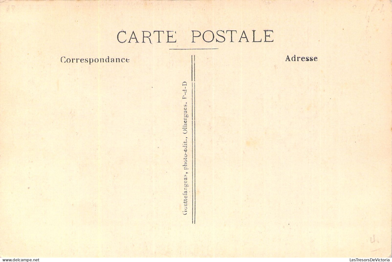 FOLKLORE - G D'O - 1028 - L'Auvergne - Femme  - Carte Postale Ancienne - Trachten