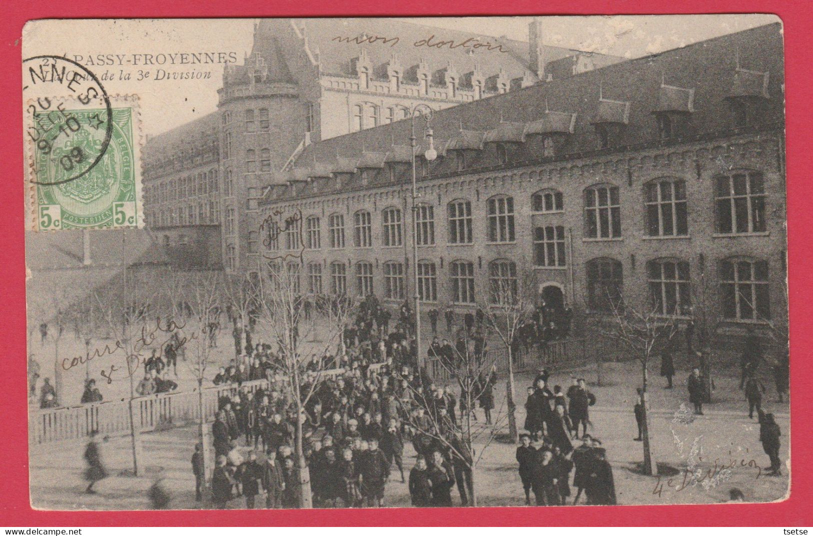 Passy-Froyennes - La Cour De 3e Division ....belle Animation -1909 ( Voir Verso ) - Tournai