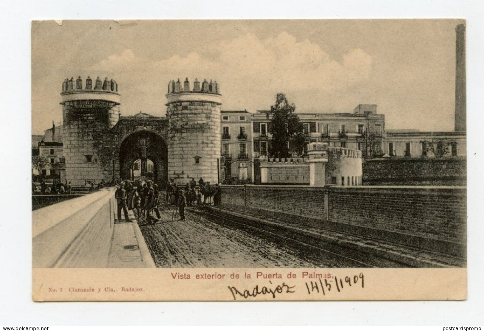 BADAJOZ - Vista Exterior De La Puerta De Palmas   ( 2 Scans ) - Badajoz