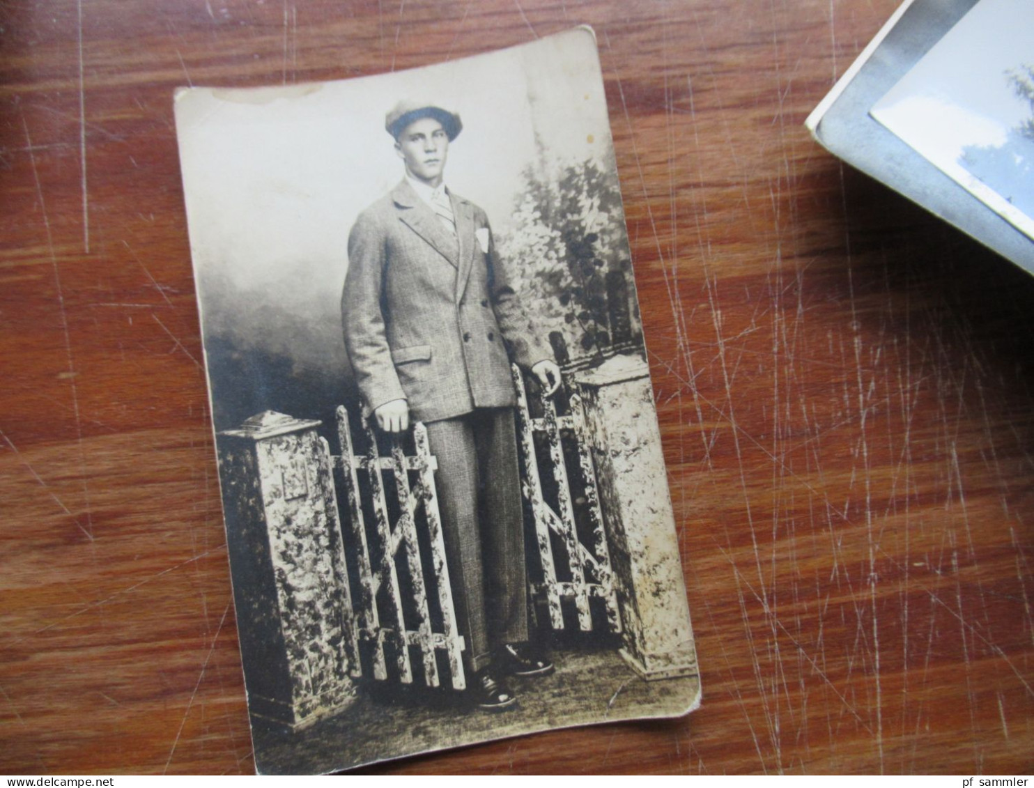 Konvolut älterer Fotos ca.60 Stück ab dem 2. WK mit Soldaten und privaten Aufnahmen -1950er Jahre Festumzug / Bundeswehr