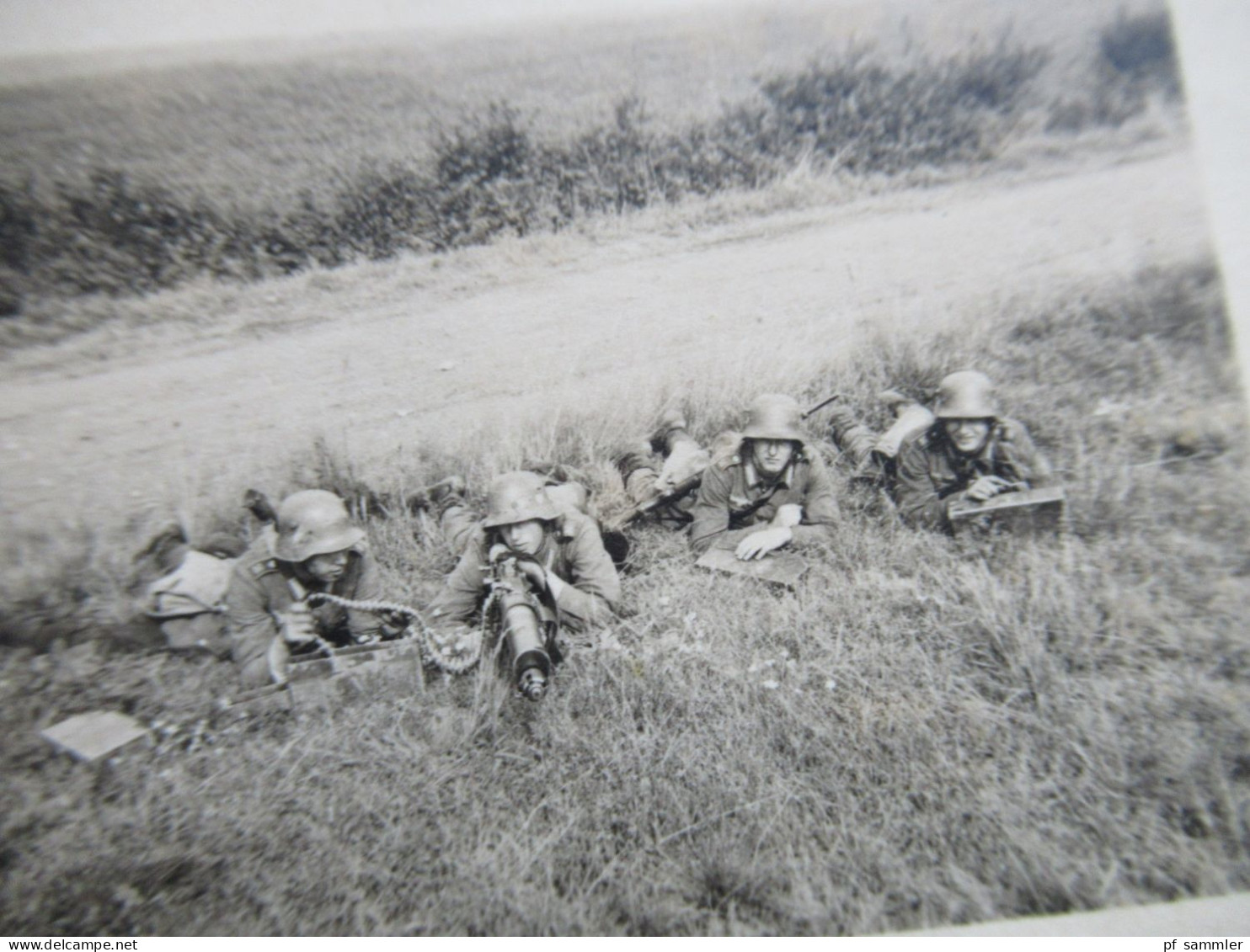 Konvolut älterer Fotos ca.60 Stück ab dem 2. WK mit Soldaten und privaten Aufnahmen -1950er Jahre Festumzug / Bundeswehr