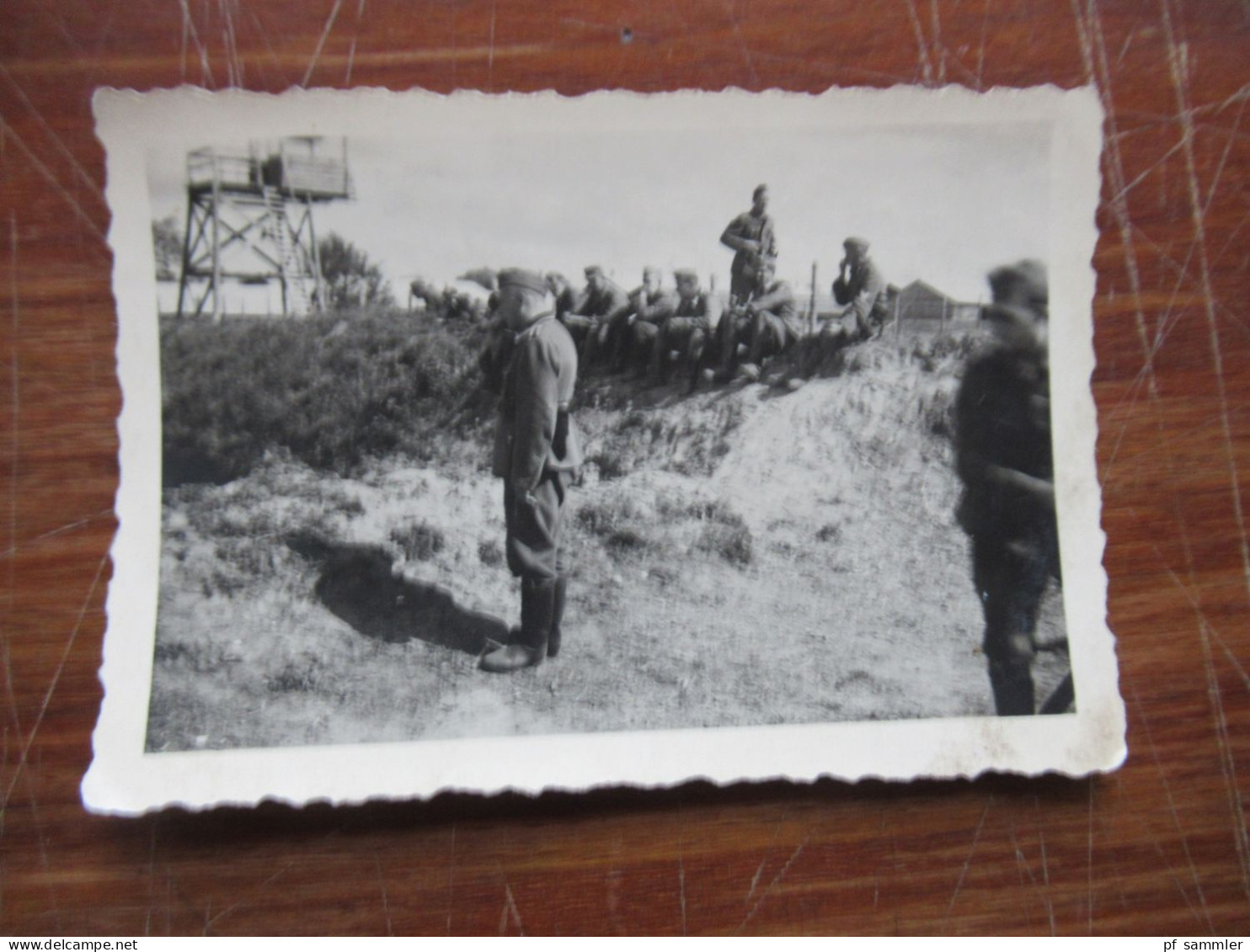 Konvolut älterer Fotos ca.60 Stück ab dem 2. WK mit Soldaten und privaten Aufnahmen -1950er Jahre Festumzug / Bundeswehr